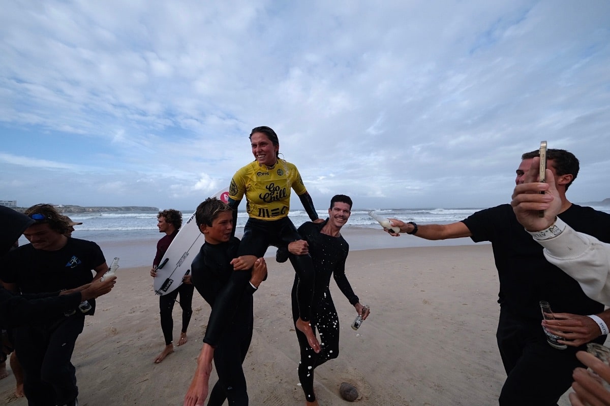 Super contente.″ Joaquim Chaves sagra-se campeão nacional de surf pela  primeira vez