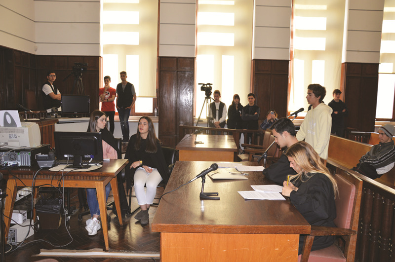 Julgamento simulado pelos estudantes da Escola Secundária Rafael Bordalo Pinheiro