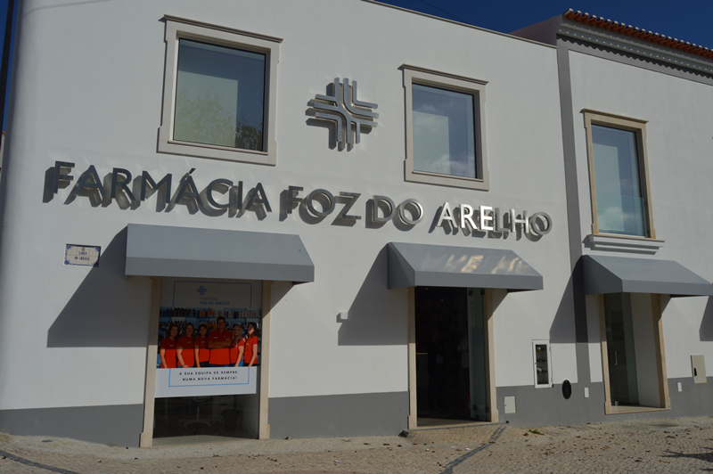A farmácia mudou-se para o Largo do Arraial