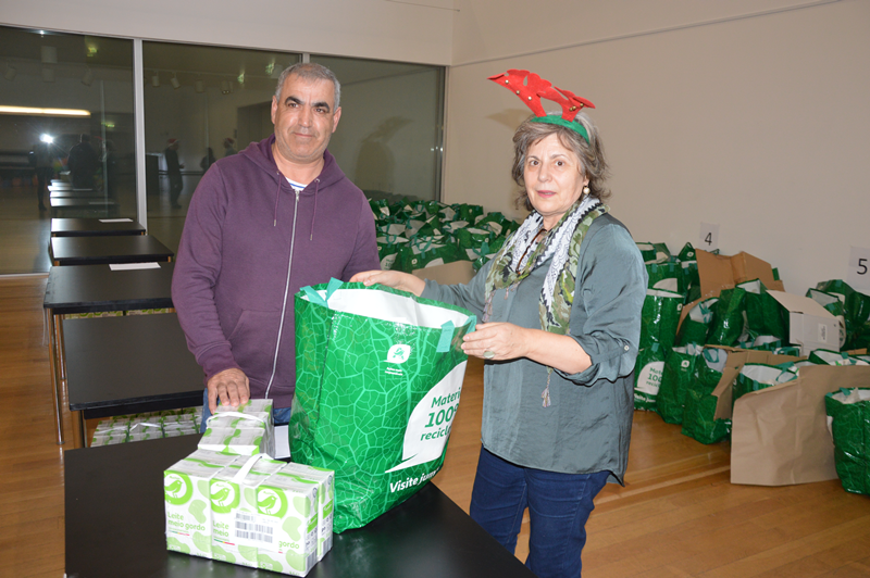 O município das Caldas entregou 306 cabazes de Natal às famílias desfavorecidas