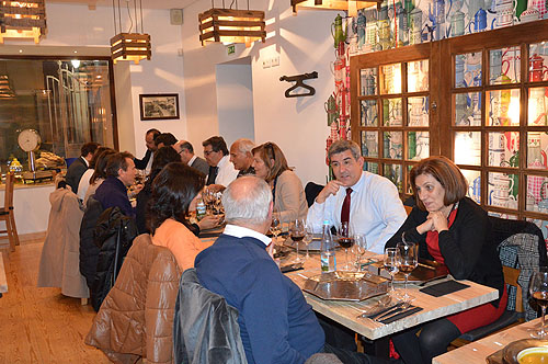 O restaurante foi inaugurado no dia 5 de abril com a presença do executivo camarário e entidades locais