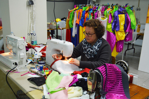 Trabalho de costura no Centro de Apoio Social do Nadadouro